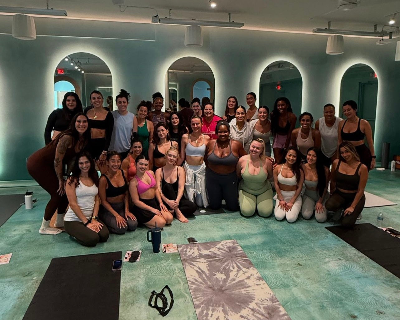 La Vie de ZEE X glamquest